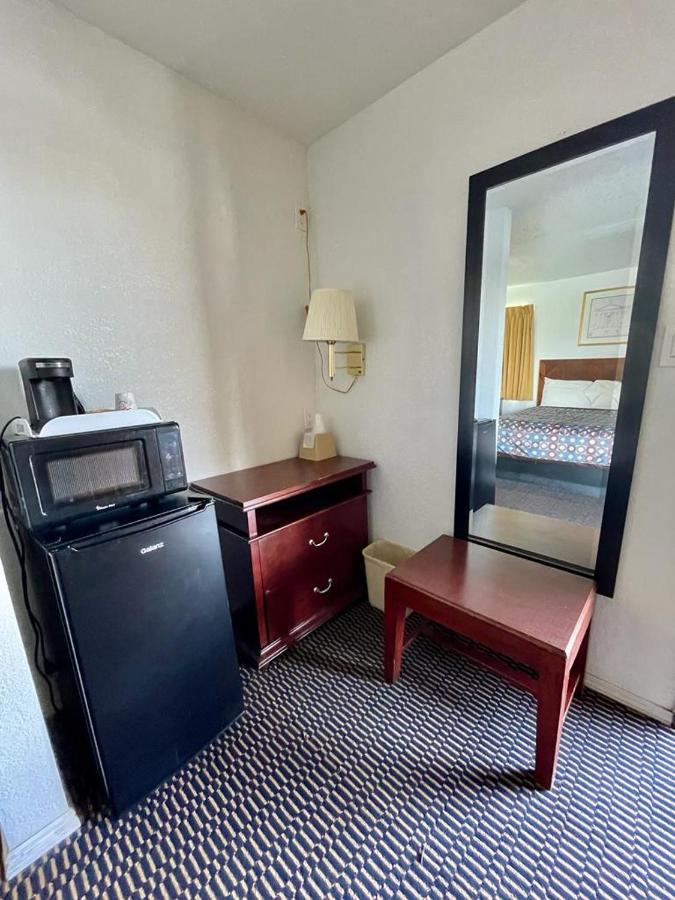 Desert Inn Mojave Bagian luar foto