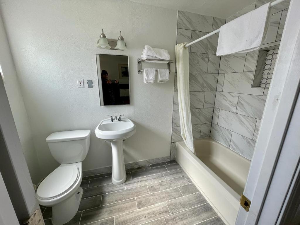 Desert Inn Mojave Bagian luar foto