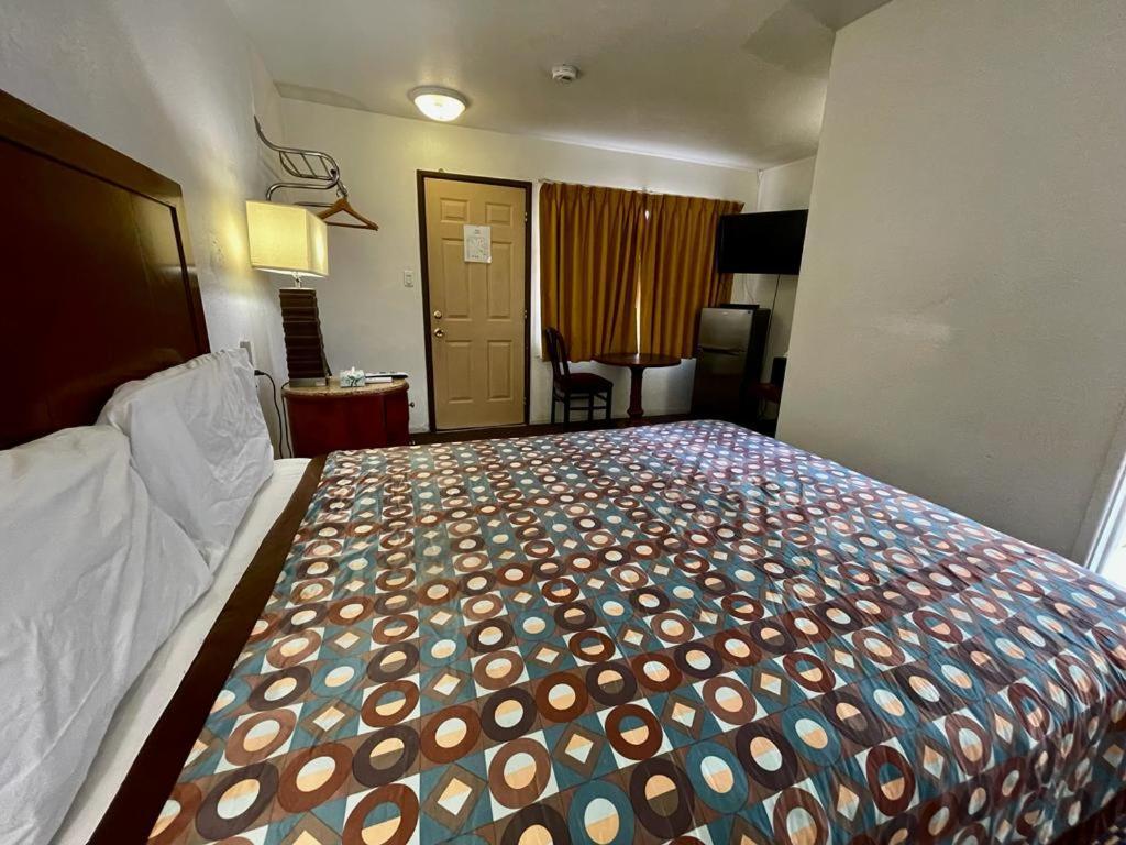 Desert Inn Mojave Bagian luar foto