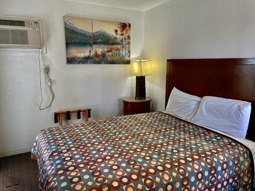 Desert Inn Mojave Bagian luar foto